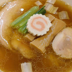 羅臼昆布と鮭節の中華そば 1,100円