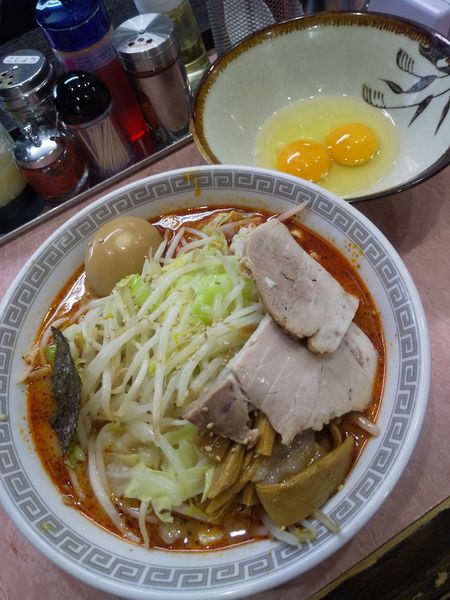 「中華そば(小)730円担々60円野菜120円生玉子50円×2」@所沢大勝軒の写真