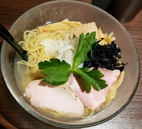 「限定「貝３種×和節」冷やし（大盛無料） ￥９５０」@旬菜麺屋 雅流の写真