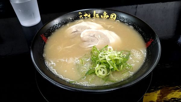 「博多とんこつ」@二代目 博多 拉麺帝国の写真