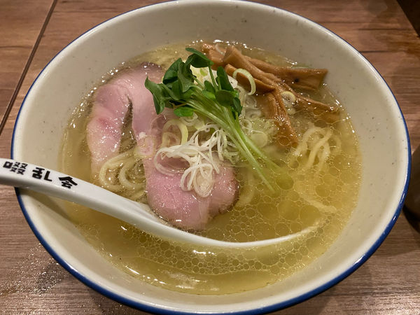 「塩らーめん」@自家製麺 啜乱会の写真