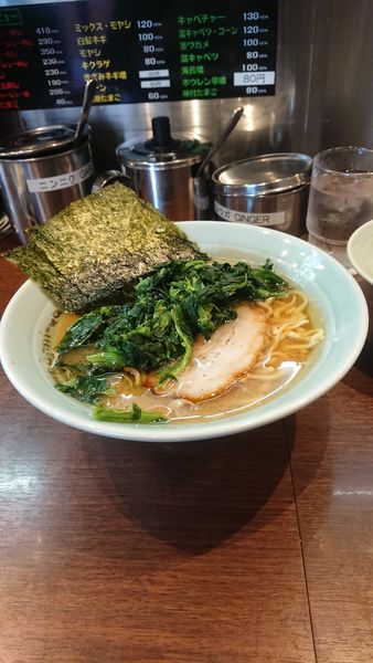 「ラーメン　麺固め　濃いめ　油多め」@金八家の写真