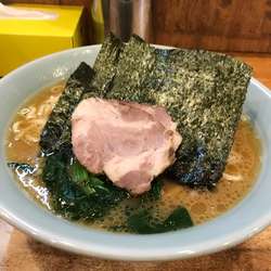 ラーメン中