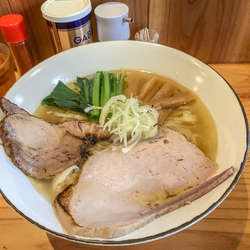 中華そば トランポリン