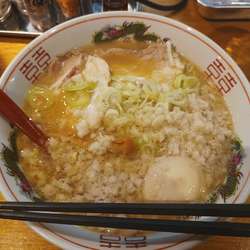 豚骨味玉らぁめん