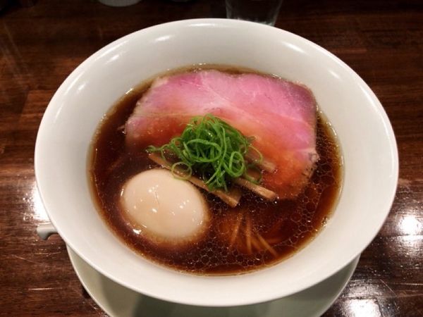 「味玉醤油拉麺」@創作麺工房 鳴龍の写真