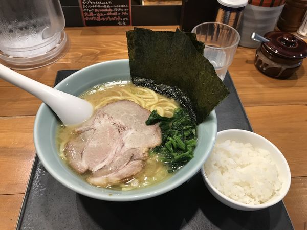 「ラーメン 750円」@銀八商店の写真