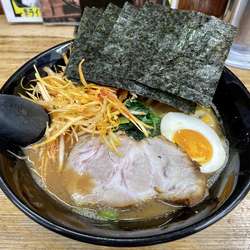 らーめん４点盛り ＋ 替え玉