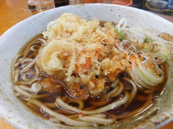 「ニンジン天そば￥３７０」@二葉の写真