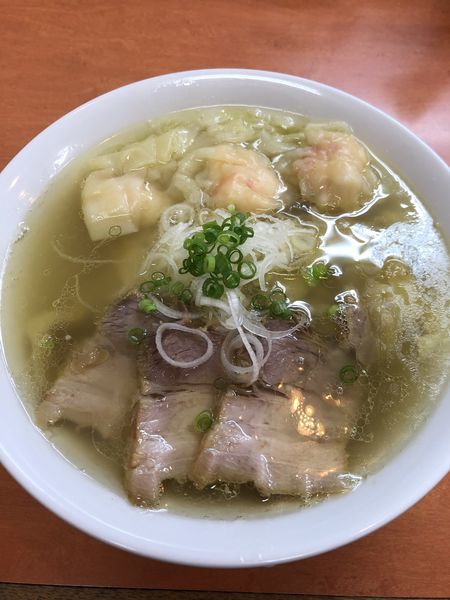 「海老ワンタンメン950円➕生姜丼100円」@日陰の写真