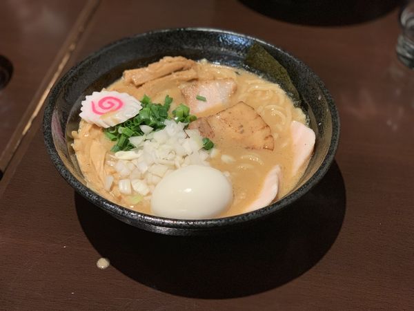 「濃厚鶏そば」@中華そば 輝羅の写真