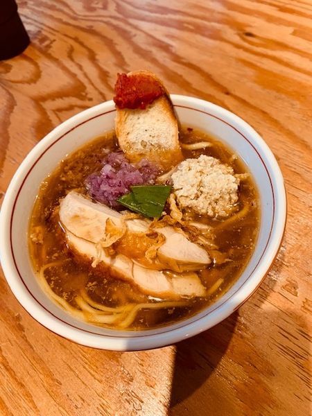 「タマネギヘッドバッド（ラーメン） 850円」@タマネギヘッドバッドの写真