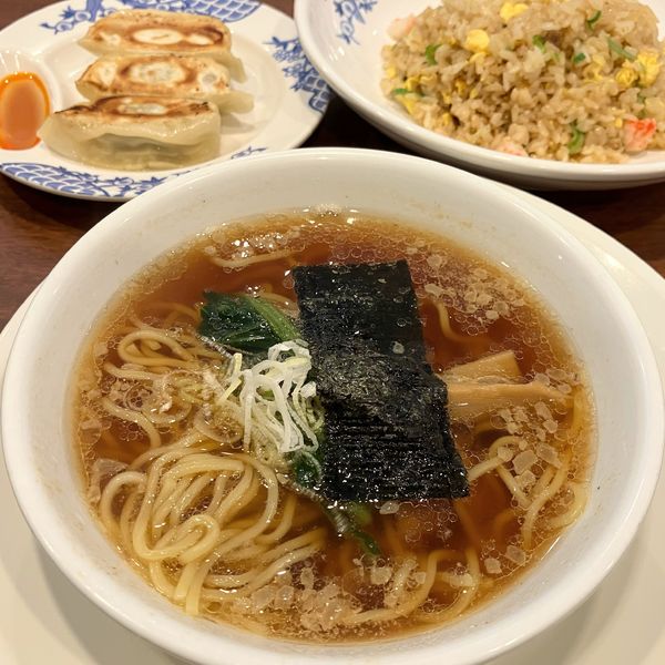「チャーハン＆餃子・半ラーメンセット769円【クーポン割】」@バーミヤン 千葉ニュータウン中央店の写真