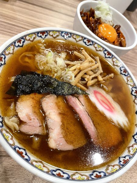 「【限定Ｂ】鰹と鶏の中華蕎麦 肉増し ￥1000」@くじら食堂 nonowa東小金井店の写真