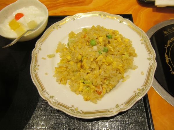 「麻婆豆腐麺（900円）＋半チャーハン（200円）」@中華料理 鍋一の写真