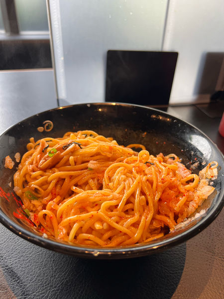 「油そば大盛 潰し生ニンニク 8」@東京油組総本店 久米川組の写真