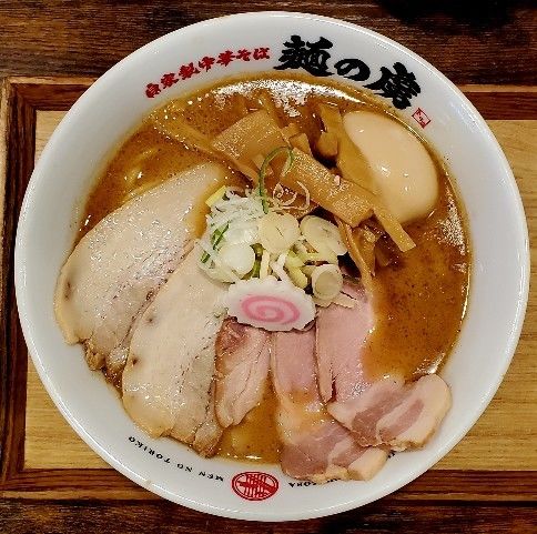 「特性魚介中華そば」@自家製中華そば 麺の虜の写真