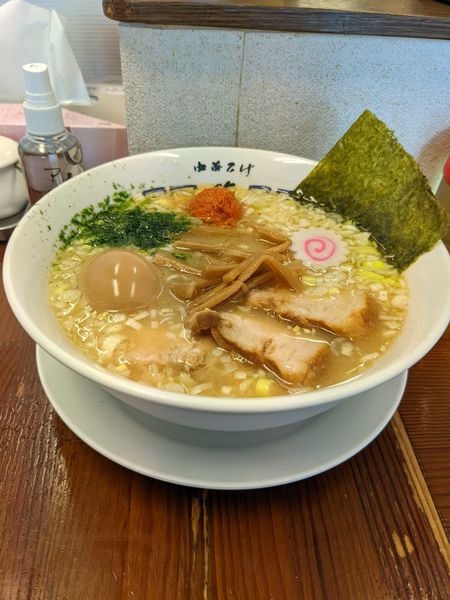 「山形辛味噌らーめん(ランチサービスで味玉)」@中華そば 馥の写真