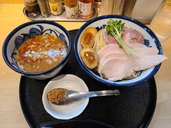 「鶏と魚介の辛いつけ麺+特製」@つけ麺 たけもとの写真
