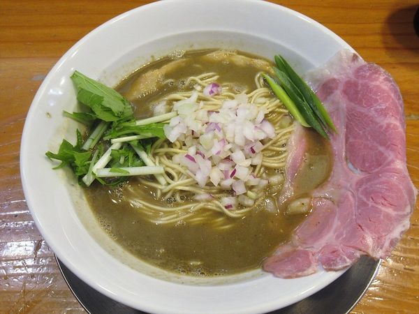 「濃厚煮干し豚骨（800円）」@煮干し豚骨らーめん専門店 六郷の写真