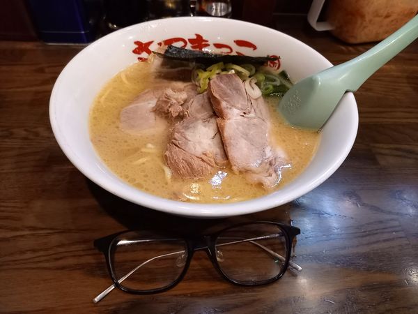 「チャーシューめん」@さつまっこ MEGAドンキホーテ大森山王店の写真