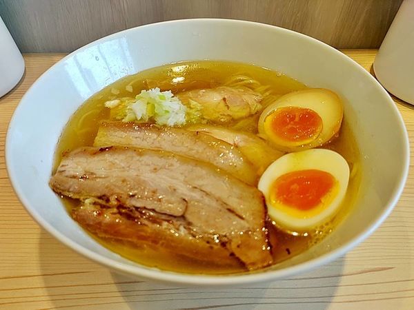 「特製しおらーめん」@らーめん藁の写真