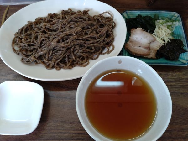 「ざるラーメン　８００円　※」@さすけ食堂の写真