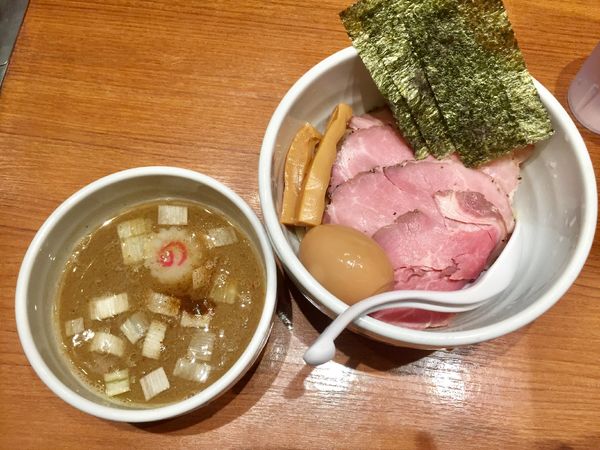 「特製つけ麺【1050円】」@煮干中華そば 鈴蘭 新宿店の写真