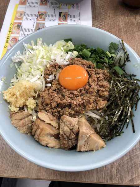 「辛味まぜそば」@ら～めんコジマル 宮野木店の写真