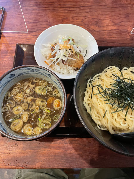 「寝かし醤油つけ麺」@中華麺家 まんまるの写真