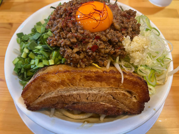 「まぜそば天下統一300g」@らーめん まるはちの写真