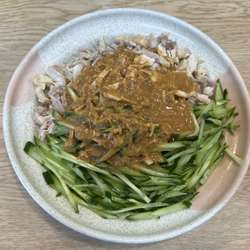 中村さんの冷やし中華1000円