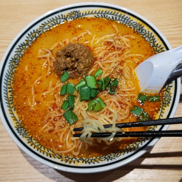 「白胡麻担々麺 大盛 (860円)」@丸源ラーメン 太宰府大佐野店の写真