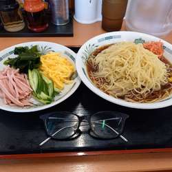 黒酢しょうゆ冷し麺(大盛無料券)