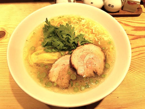 「本丸塩らー麺(850円)」@横濱元町 本丸亭 横浜店の写真