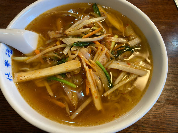 「辛いザーサイ入りそば　880円」@林華苑の写真