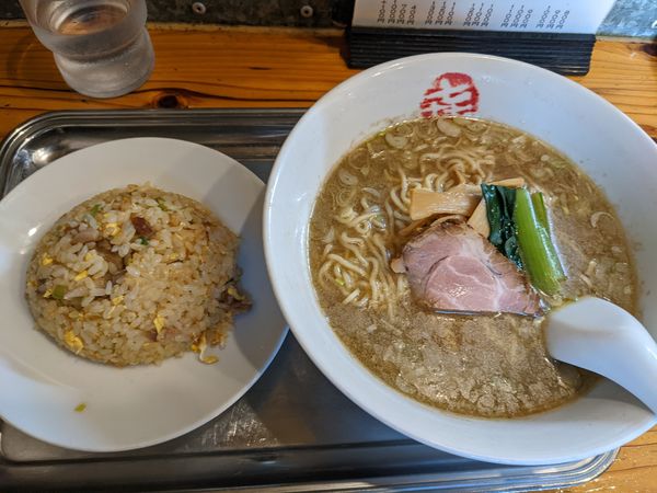 「中華そば小➕チャーハン小」@中華そば まるきの写真