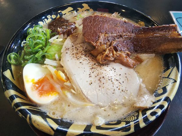 「元祖たれ味噌らーめん　＋角玉：サービス」@ハルピン味噌らーめん 雷蔵の写真