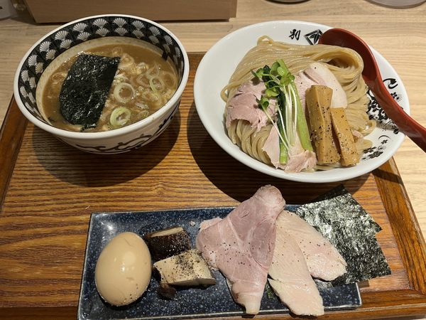「特製濃厚鶏豚骨(つけ麺)大」@別邸たけ井 なんばラーメン一座店の写真