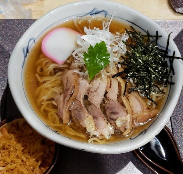 「冷たい鶏中華 ￥７５０」@山形十割そば処 紅～BENI～の写真