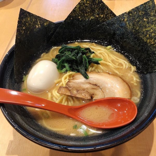 「味玉醤油豚骨ラーメン大盛り」@我流らーめん 心瀧の写真