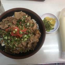 博多ラーメン(並)+肉丼(並)1100円