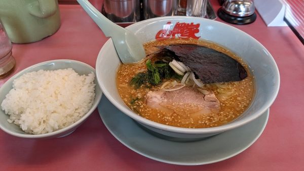 「特味噌　半ライス」@ラーメン山岡家 花見川区店の写真
