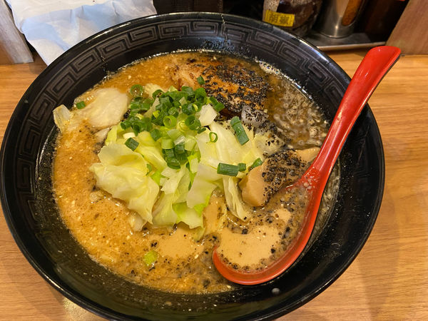 「黒龍らーめん880円」@らーめん幸龍の写真