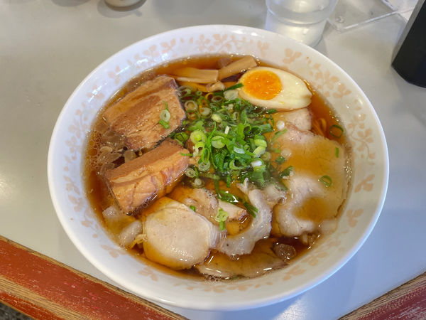 「十六番ラーメン」@尾道ラーメン 十六番 本店の写真