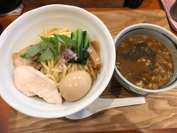 「濃厚煮干しつけ麺＋味玉」@千日紅の写真