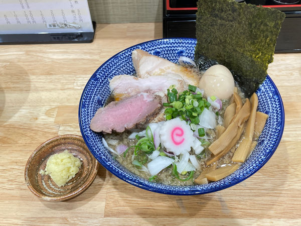 「特製にぼ助らーめん(並)」@厳選煮干ラーメン 初代 にぼ助の写真