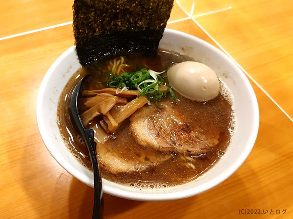 「煮干しラーメン（＋チャーシュー）」@麺処 麺彩の写真