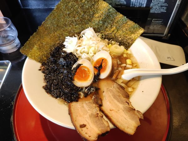 「烈士らーめん　特全部のせ」@信濃神麺 烈士洵名 長野店の写真