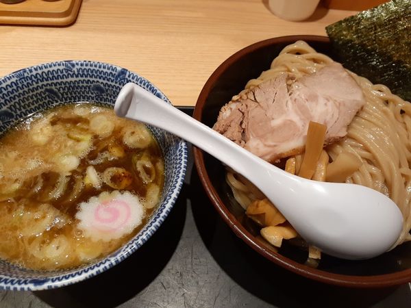 「痺れるつけめん」@舎鈴 横浜ポルタ店の写真